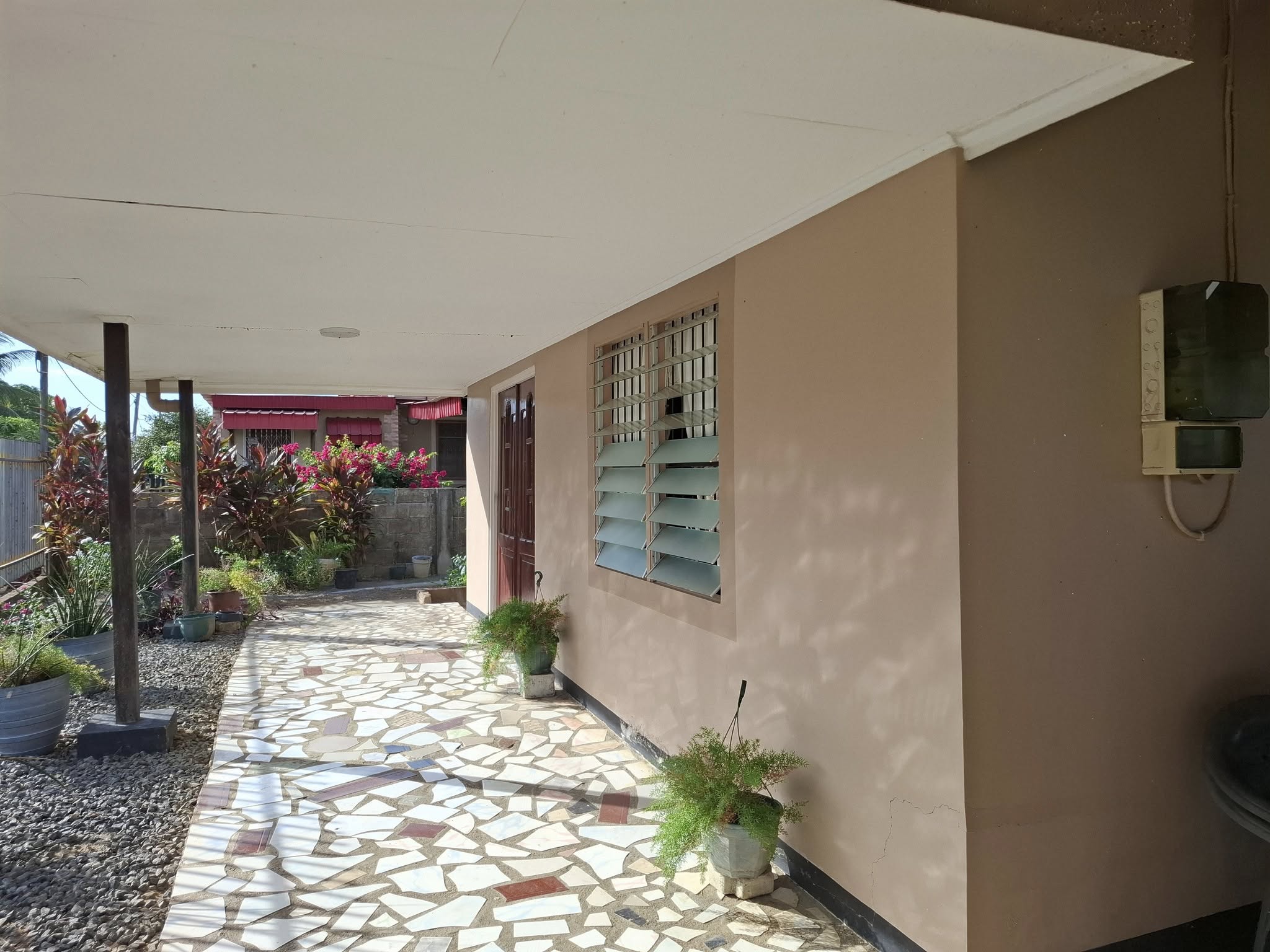 Rode Zeestraat 4 Paramaribo Noord foto 2