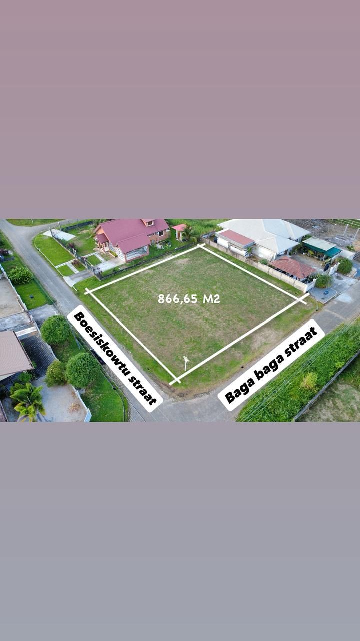 Hoek Basjafowroestraat & Bagabagastraat Paramaribo Noord foto 5