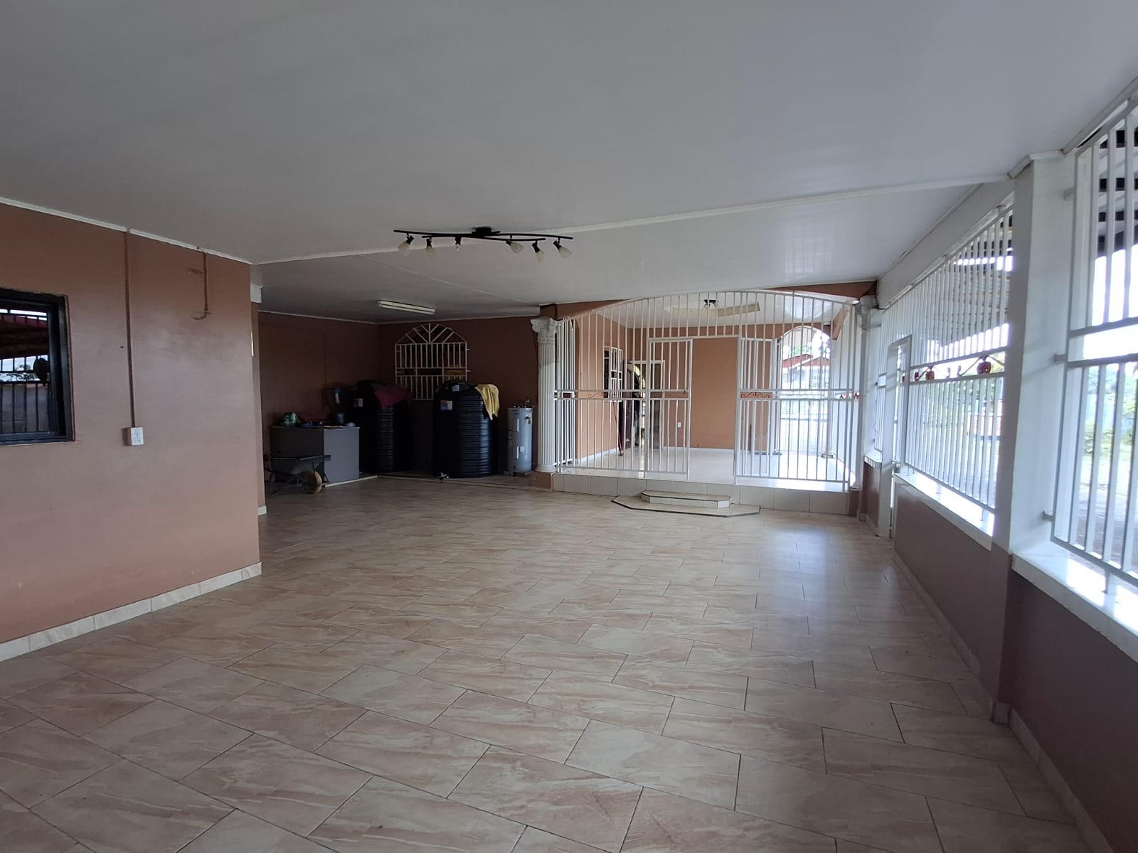 Ruime & Luxe Woning Met Extra Woning op Groot Perceel Kembangstraat 45, Meerzorg Commewijne foto 7